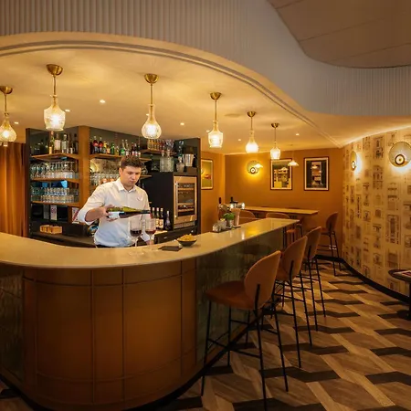 Le Splendid D'annecy - Handwritten Collection