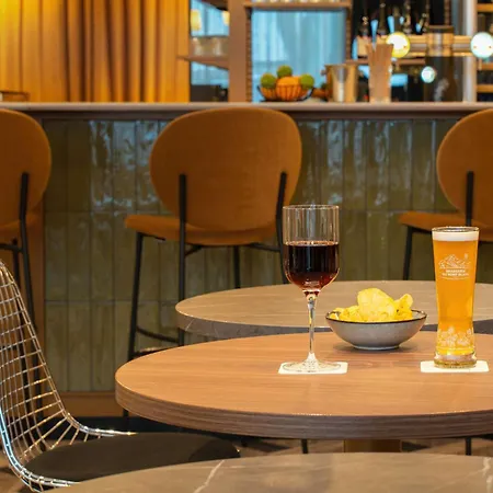 Le Splendid D'annecy - Handwritten Collection 4*