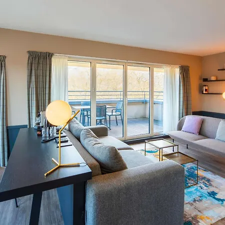 Le Splendid D'annecy - Handwritten Collection 4*