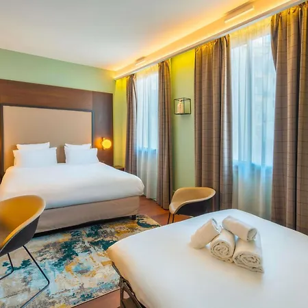 Le Splendid D'annecy - Handwritten Collection 4* Annecy