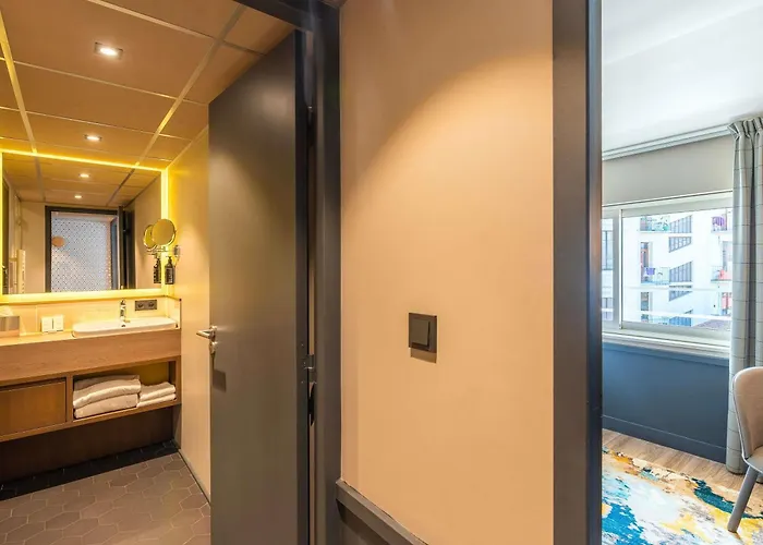 Hotel Le Splendid D'annecy - Handwritten Collection 4*