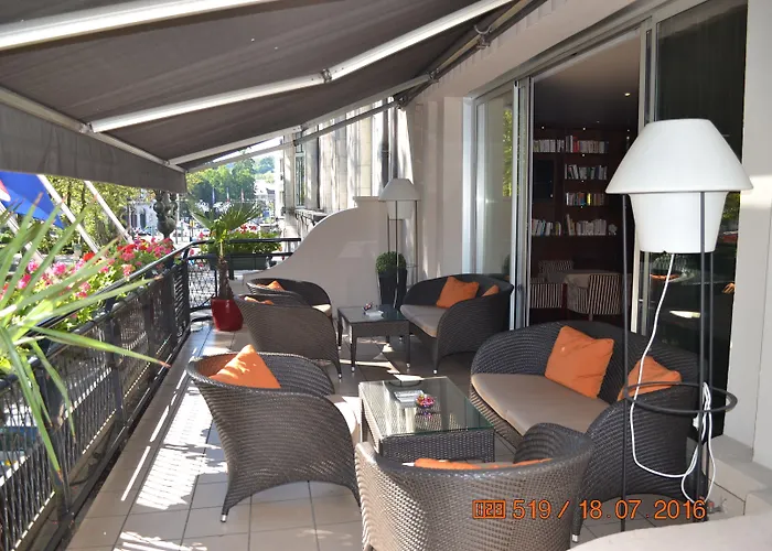 Le Splendid D'annecy - Handwritten Collection